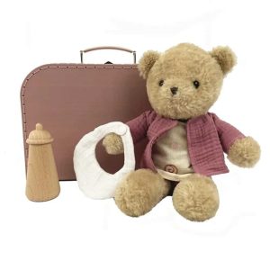 Moririssette met kleding en koffer